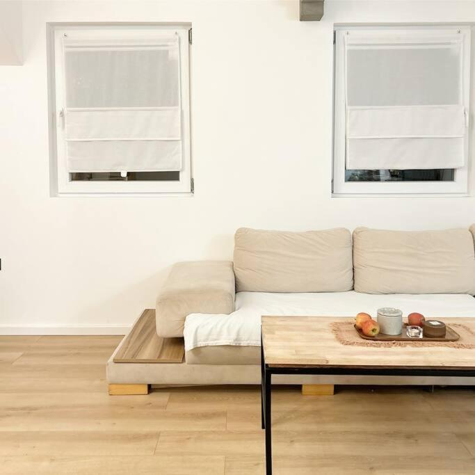 Appartement Nest Zen Garden à Novi Sad Extérieur photo